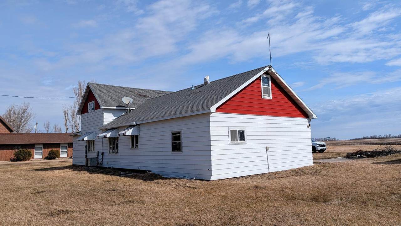 225 Garfield Avenue - Photo 1