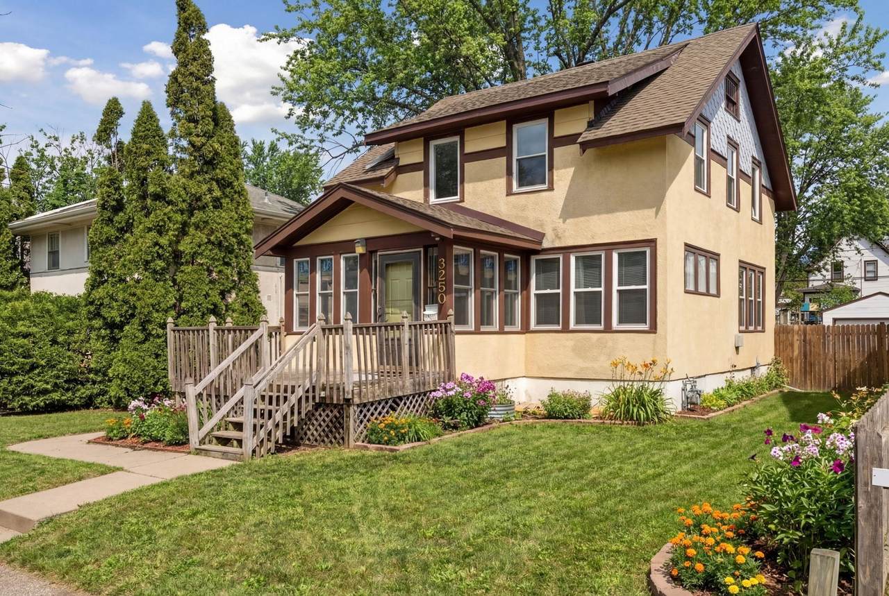 3250 Newton Avenue - Photo 1