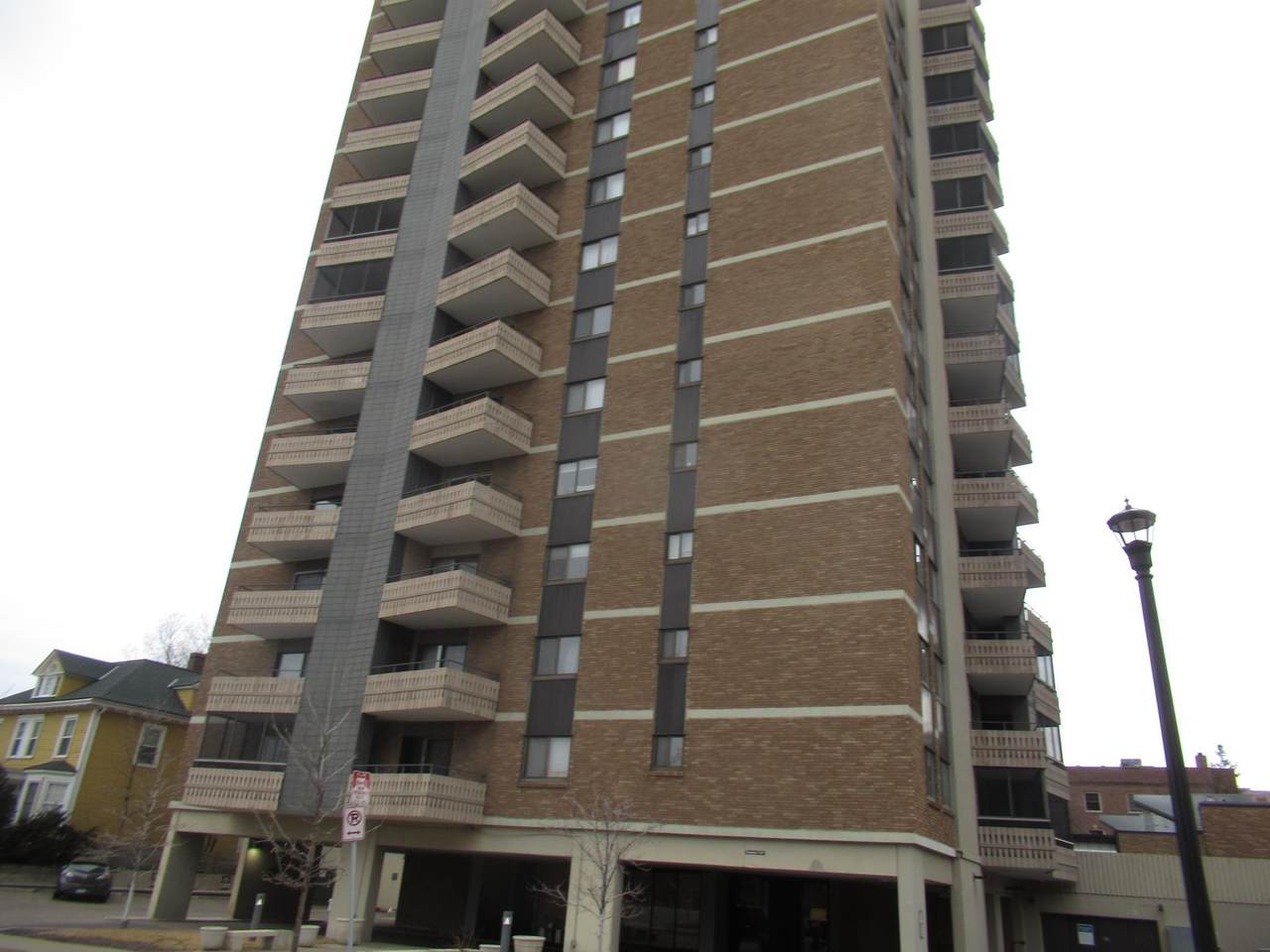 410 Groveland Avenue - Photo 1