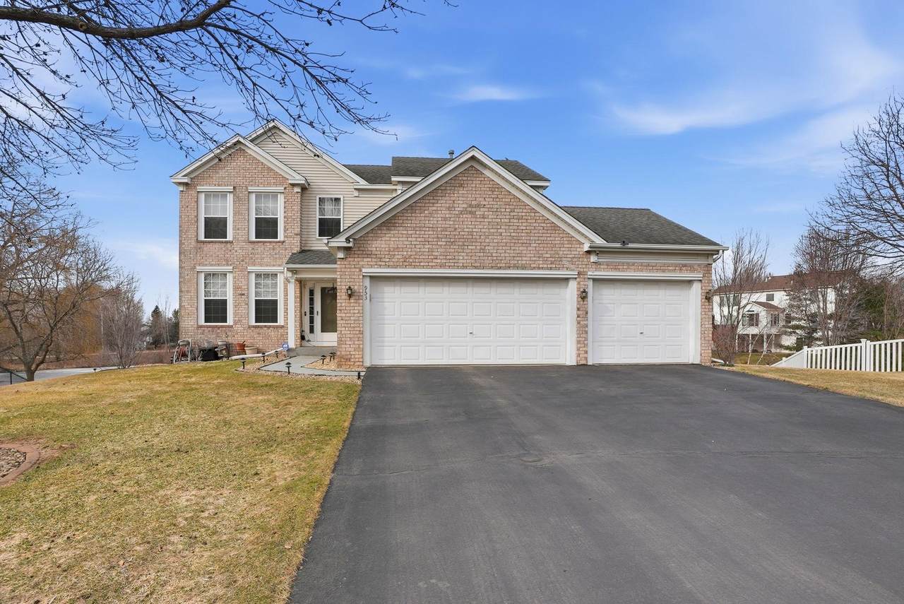 953 Lake Ridge Bay - Photo 1