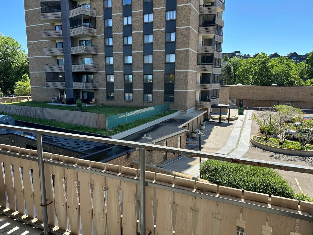 410 Groveland Avenue - Photo 1
