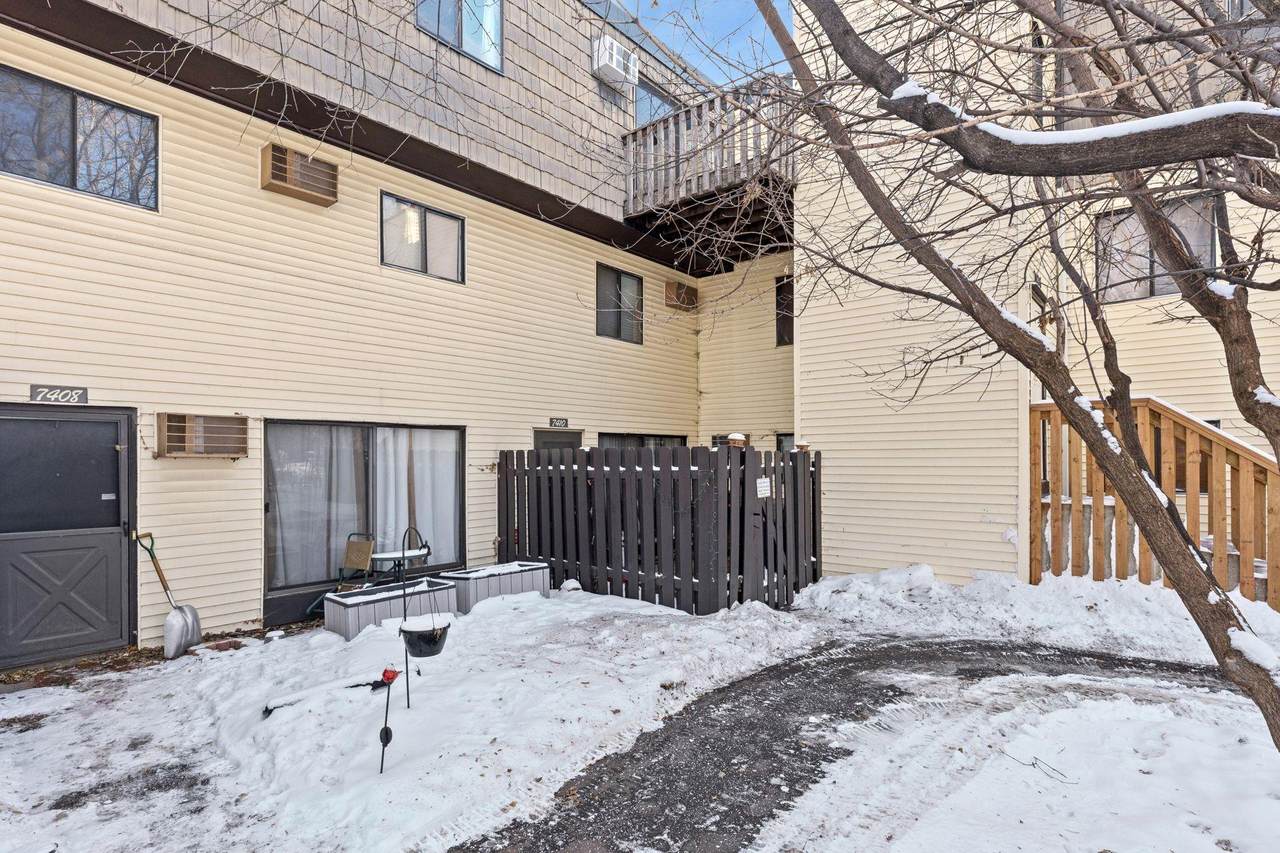 7410 72nd Lane - Photo 1