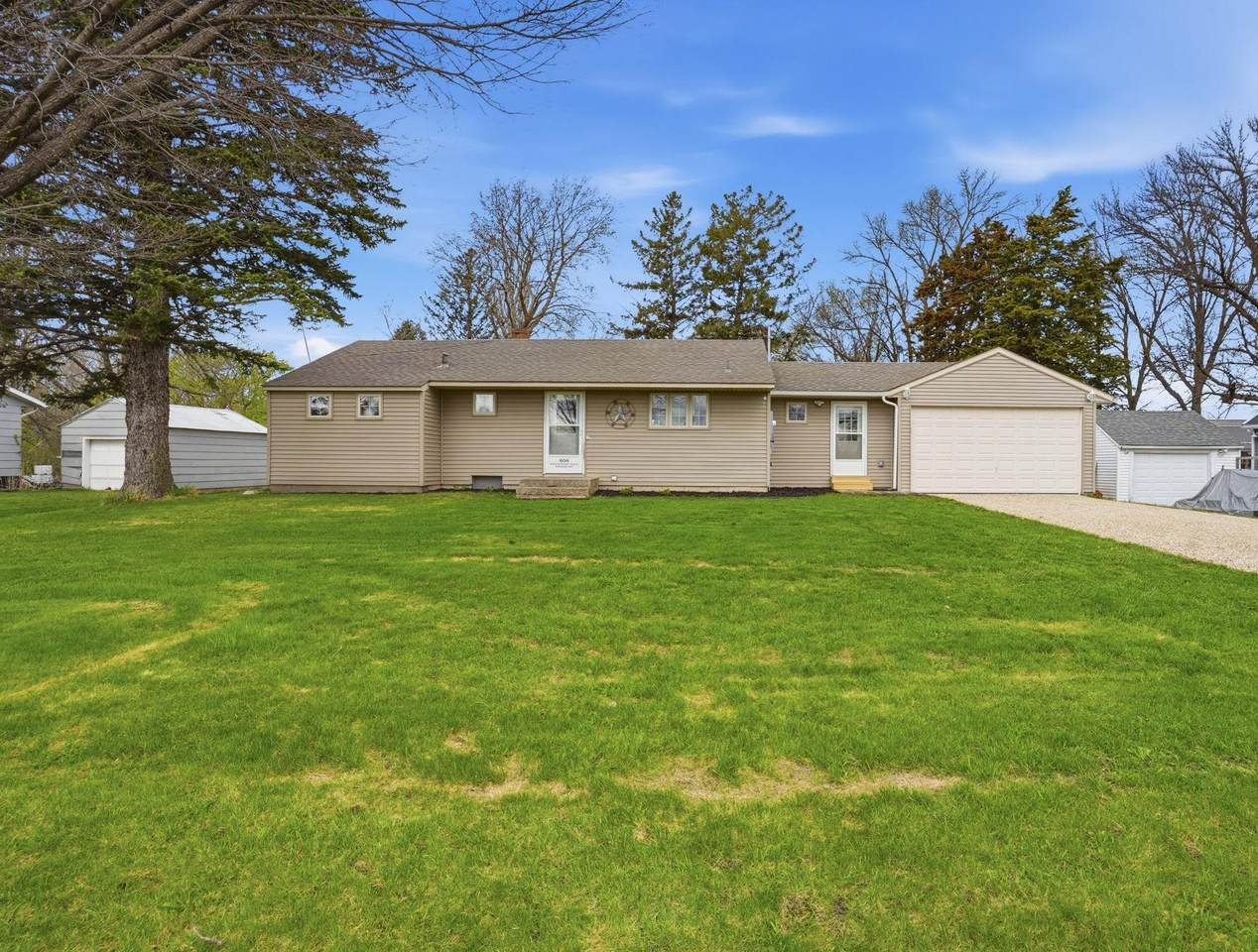 606 Cofield Street - Photo 1