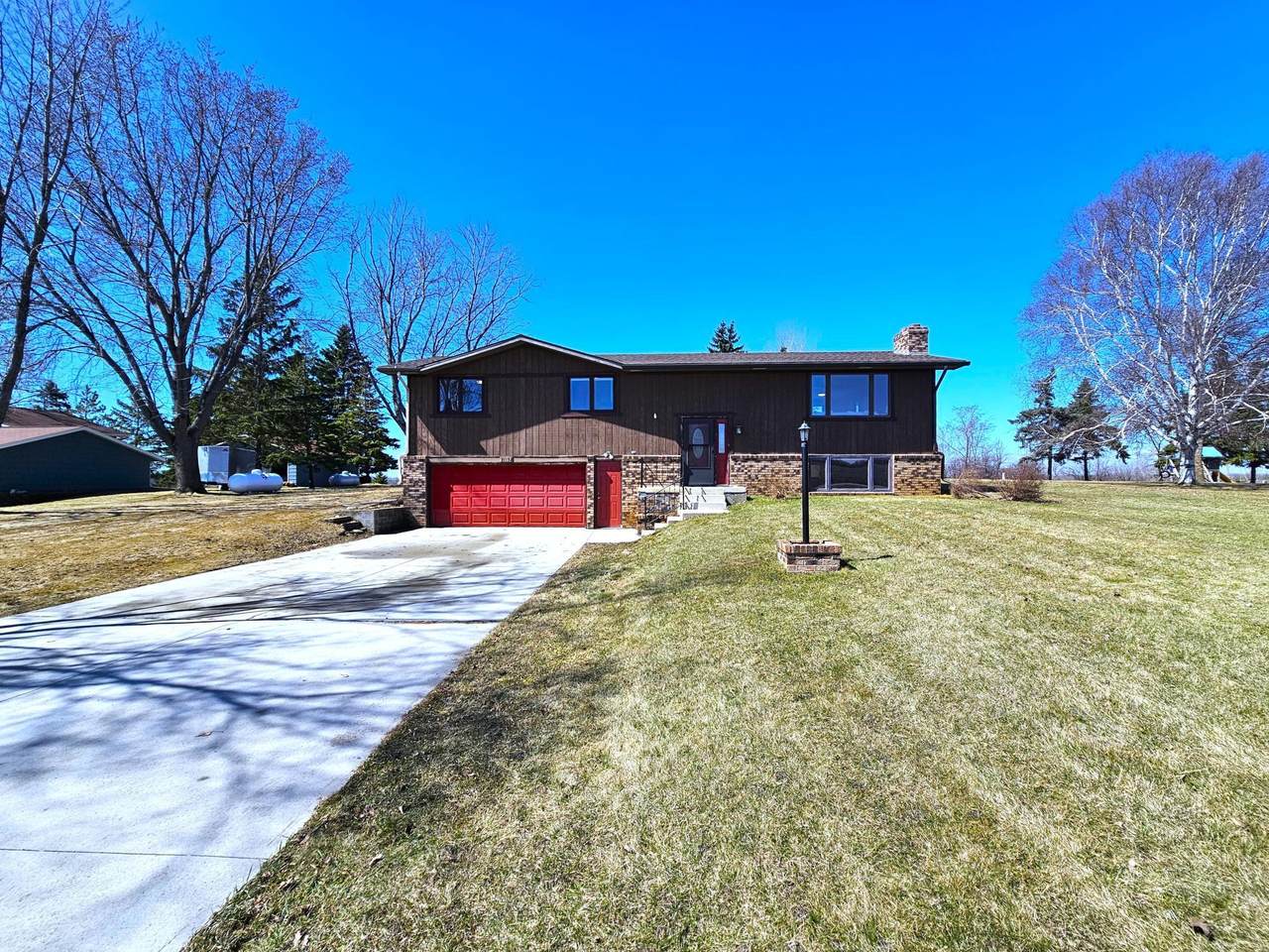 17132 River Oaks Boulevard - Photo 1