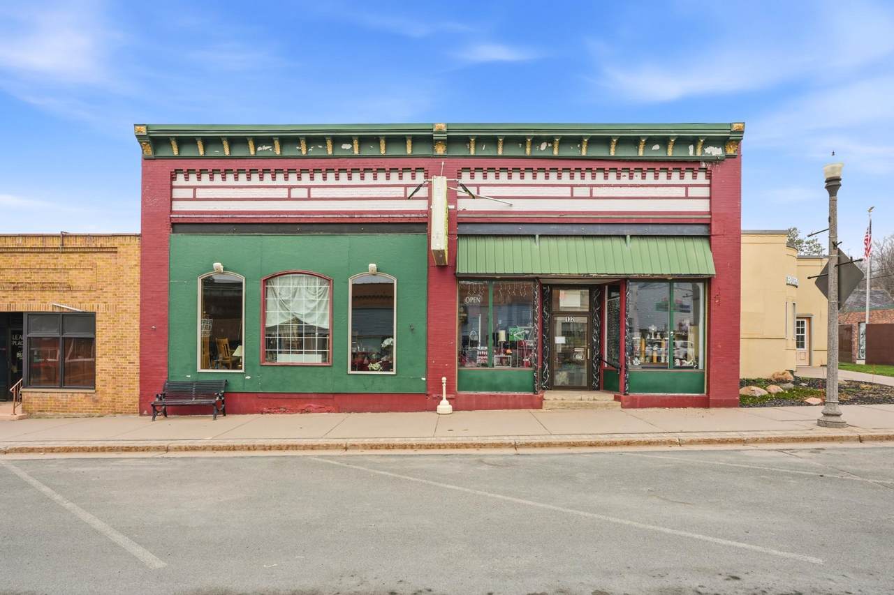 132 Oak Street - Photo 1