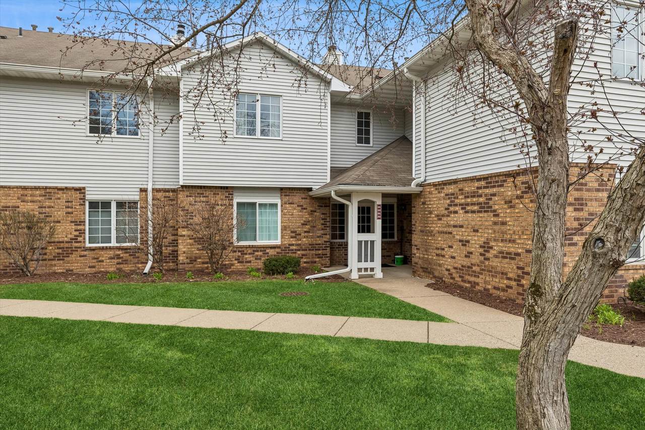 3557 Blue Jay Way - Photo 1