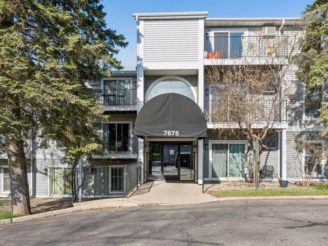 7675 142nd Street - Photo 1