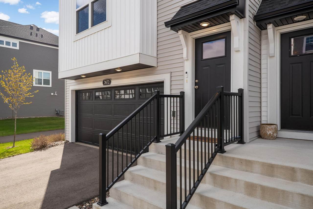 7672 Cruise Way - Photo 1