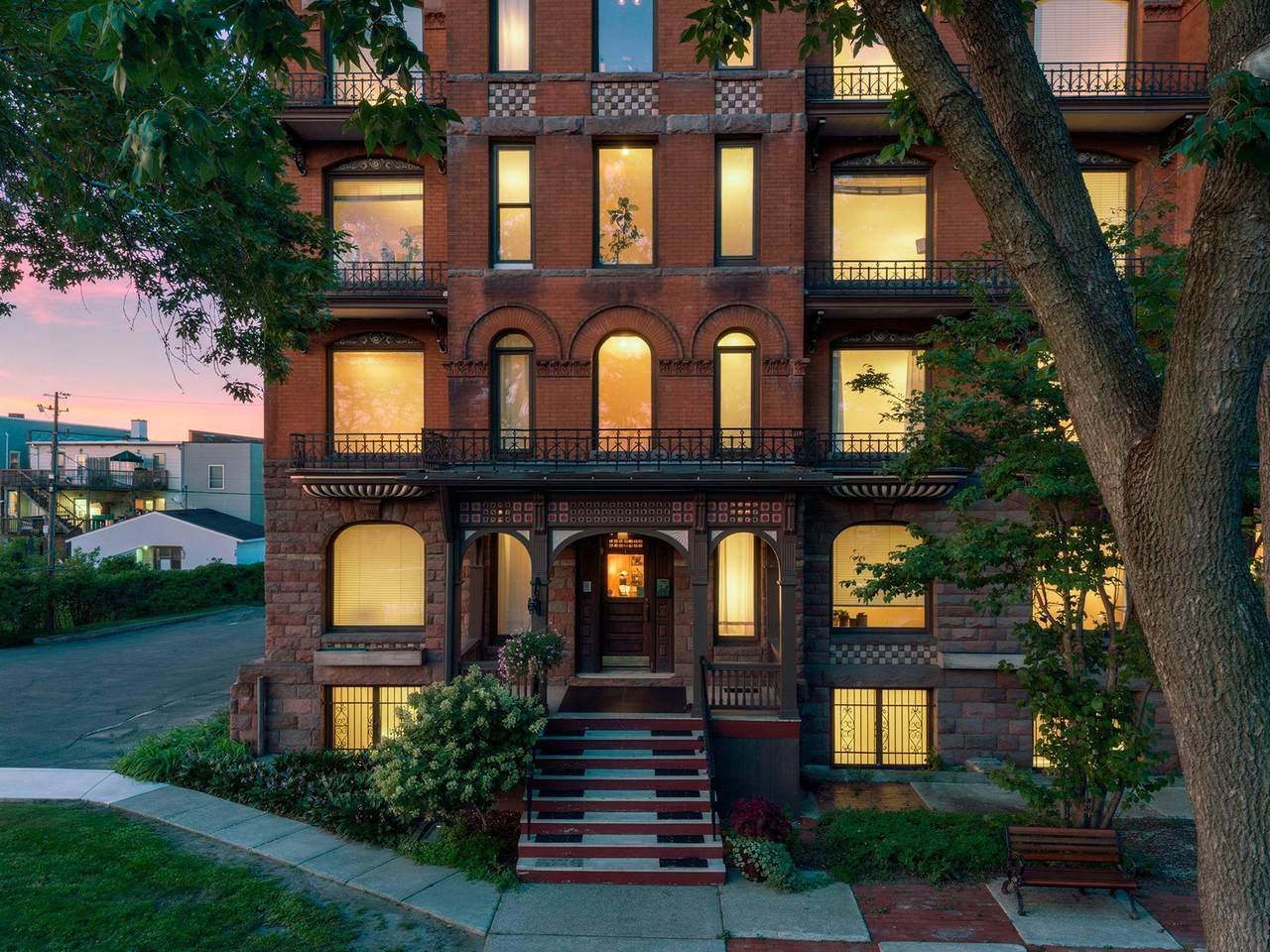 703 Laurel Avenue - Photo 1