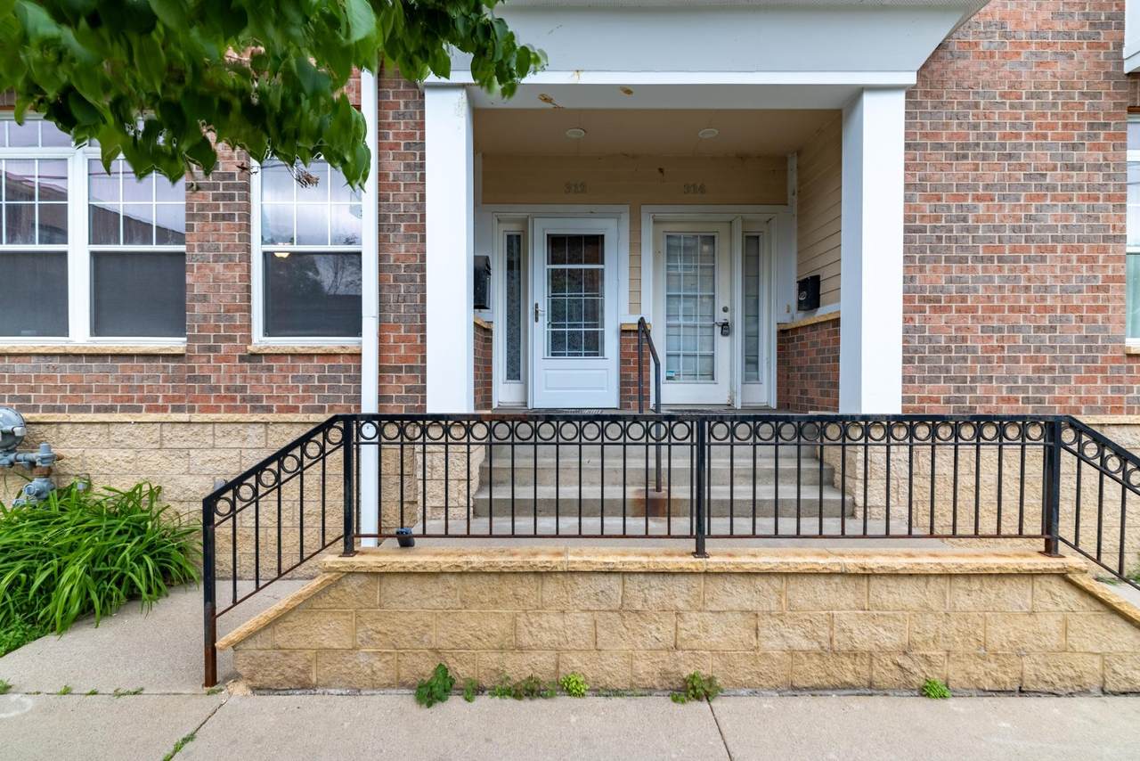 312 18th Street - Photo 1
