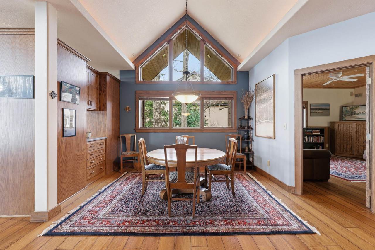 633 Shore Drive - Photo 1