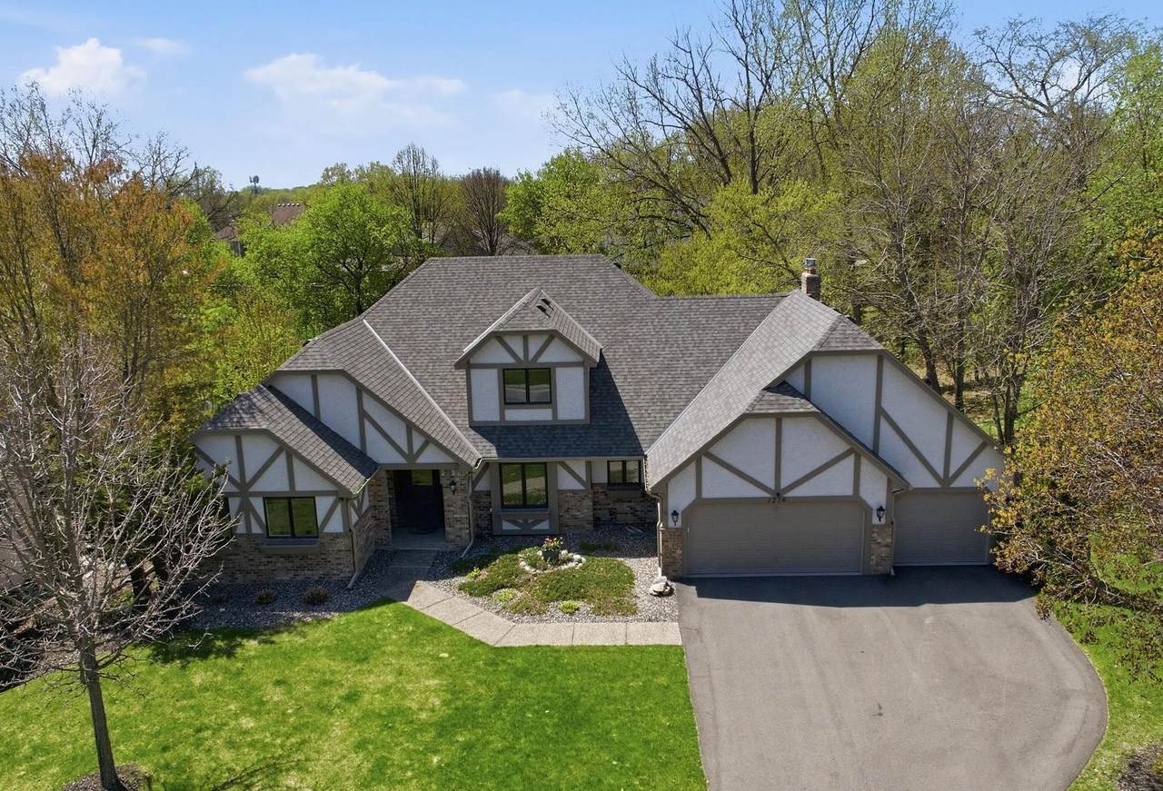1316 Summit Oaks Drive - Photo 1