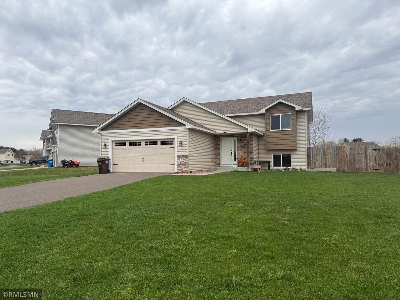 900 Nelson Avenue - Photo 1