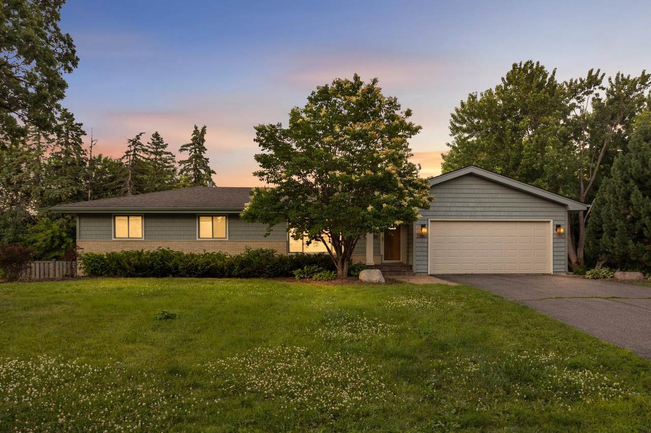 2080 Kelly Drive - Photo 1