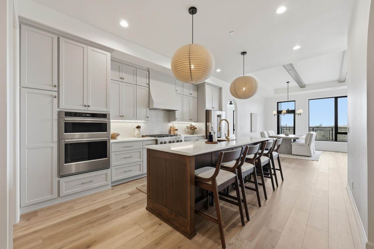 505 Oak Street - Photo 1