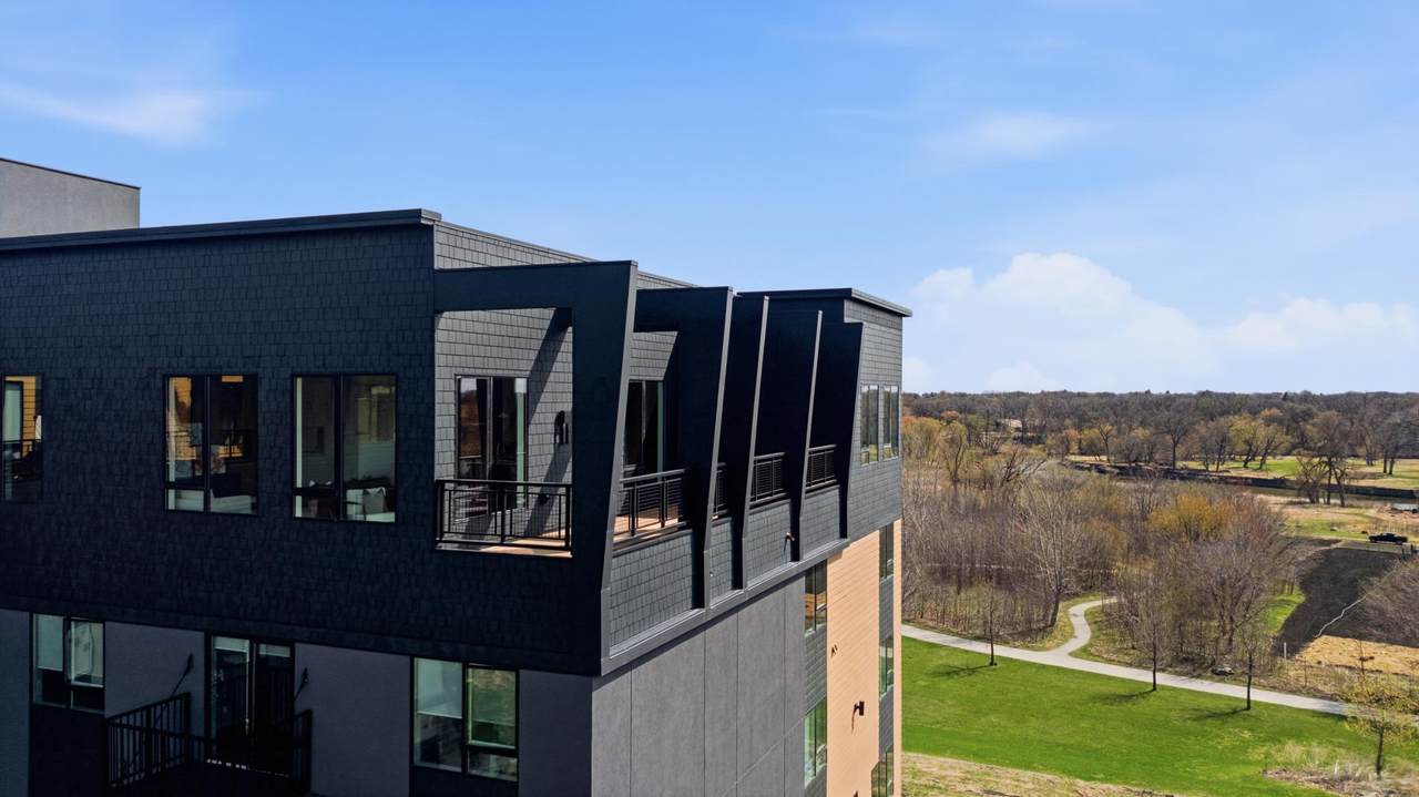 505 Oak Street - Photo 1