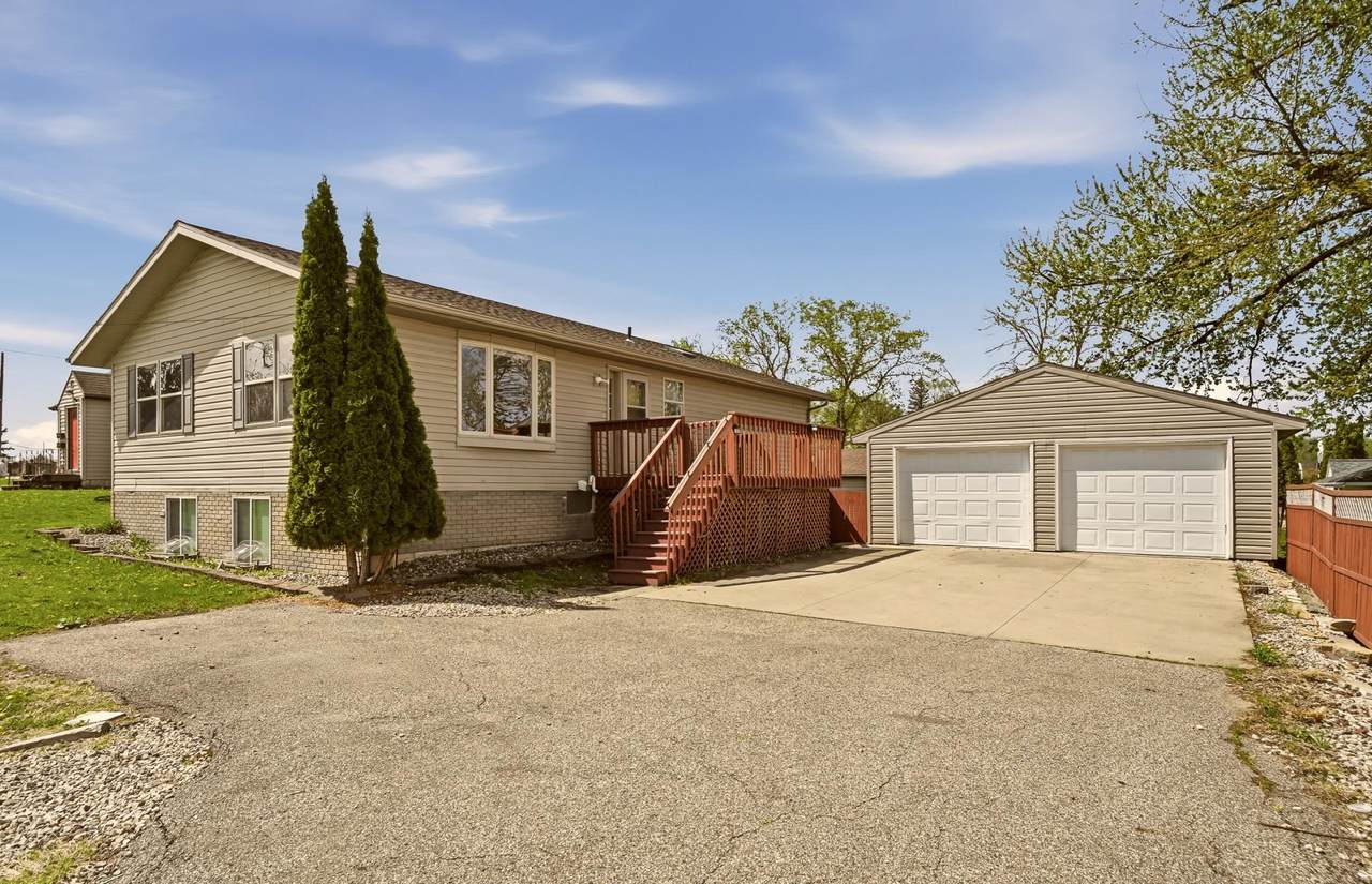 2113 3rd Avenue - Photo 1
