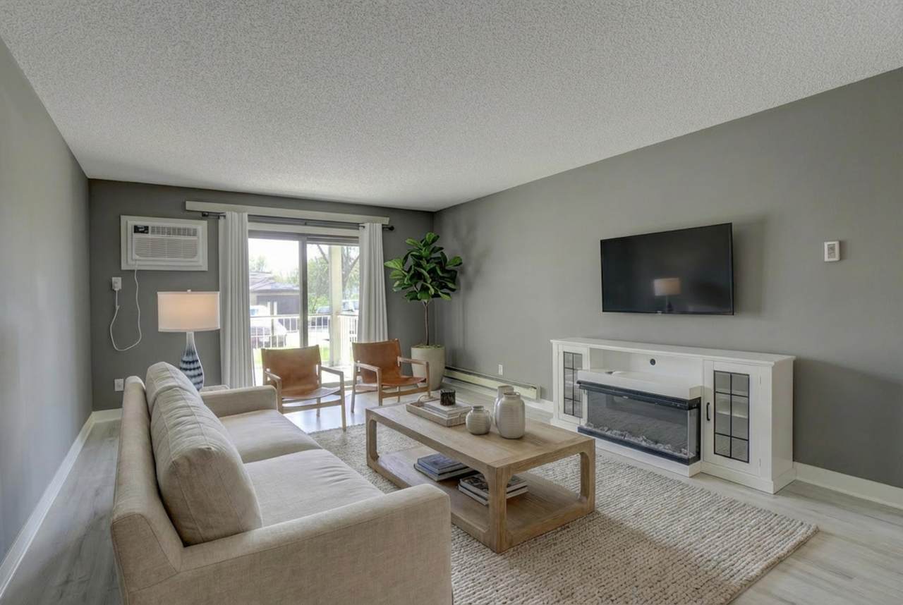 570 Whispering Lane - Photo 1