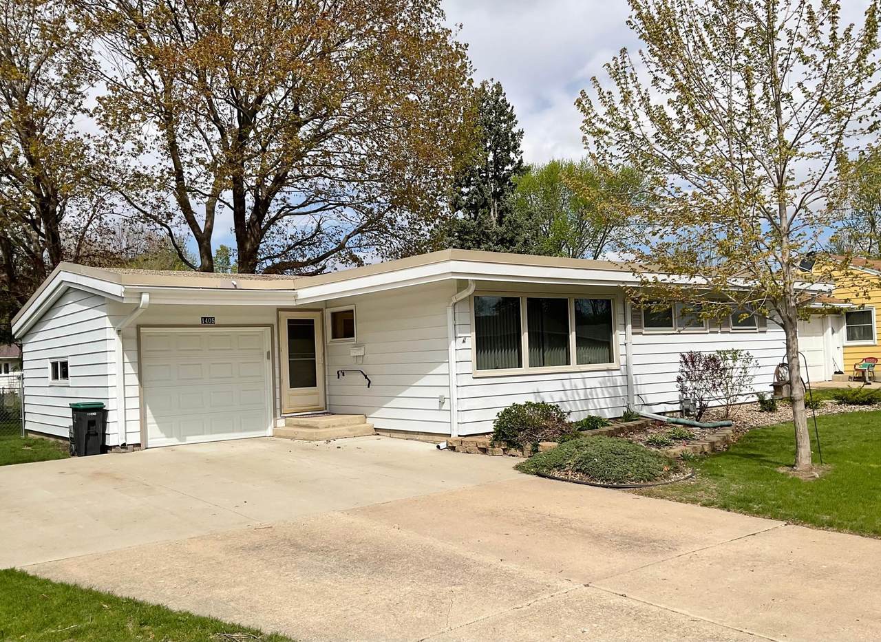 1405 5th Street - Photo 1