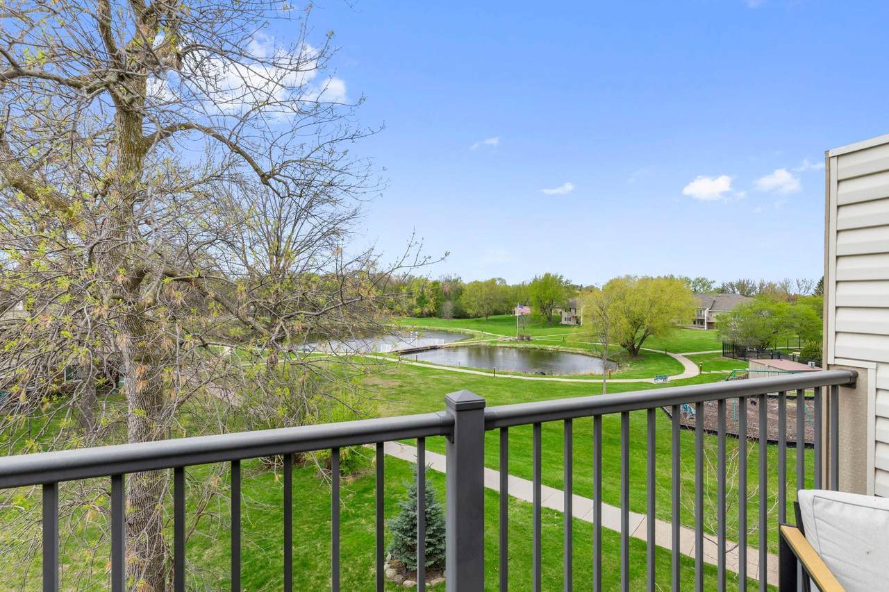 10720 Rockford Road - Photo 1