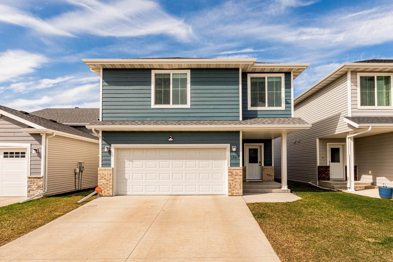 1567 68th Avenue - Photo 1
