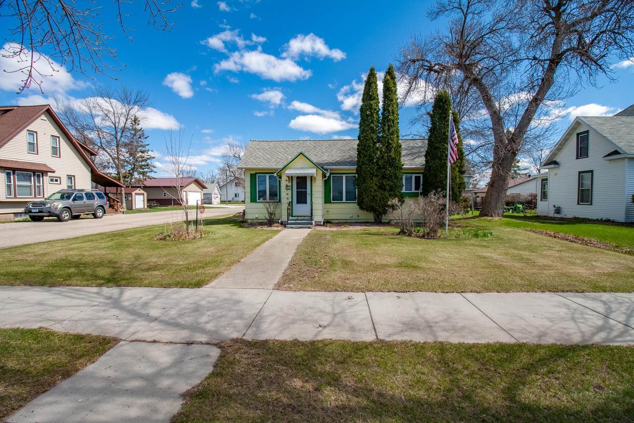 407 Holden Avenue - Photo 1