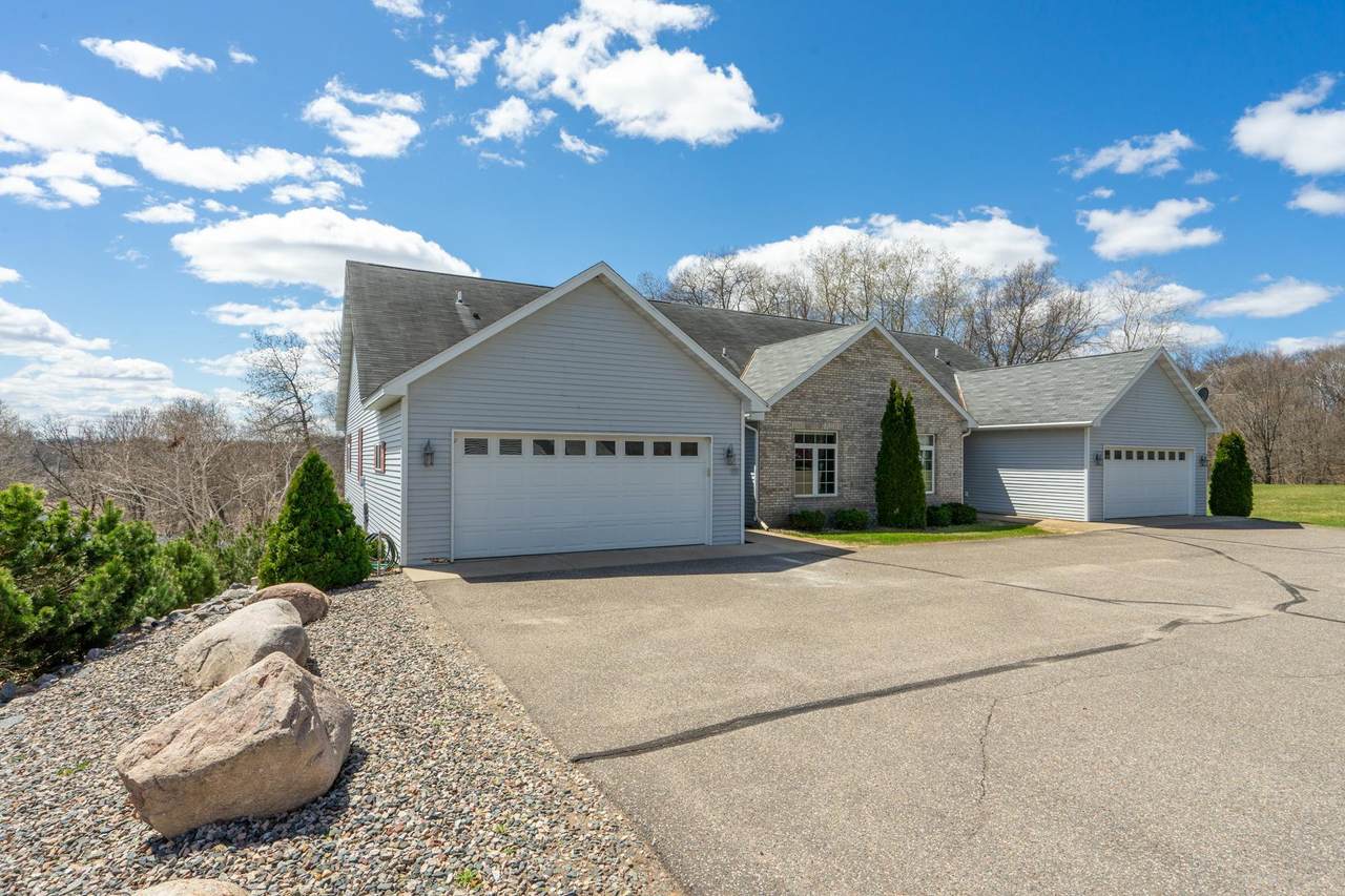 34526 Hillcrest Road - Photo 1