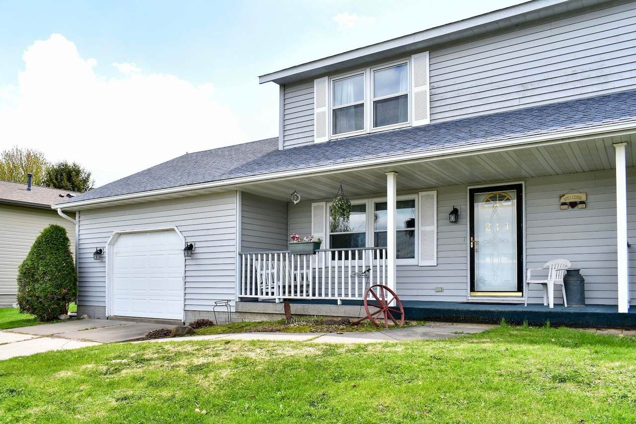 211 Sunset Avenue - Photo 1
