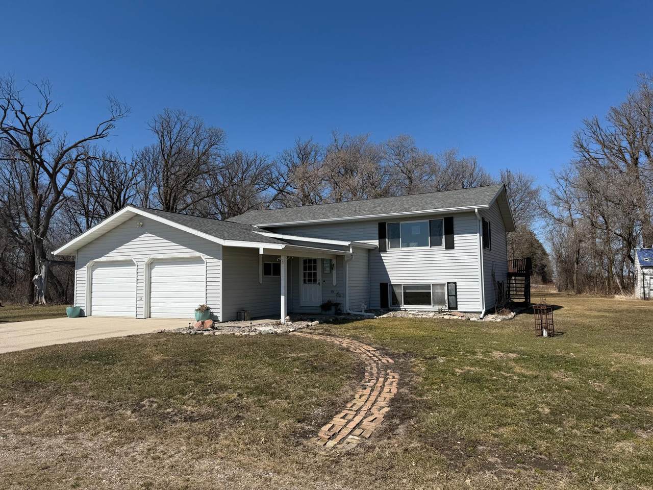37488 320th Street - Photo 1