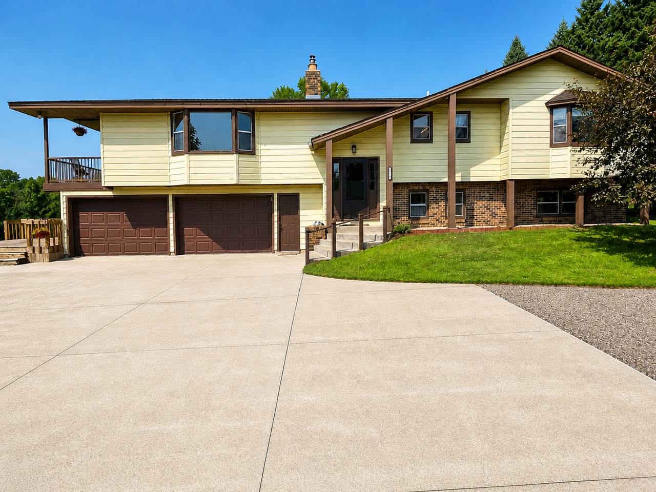 7409 Isaak Avenue - Photo 1