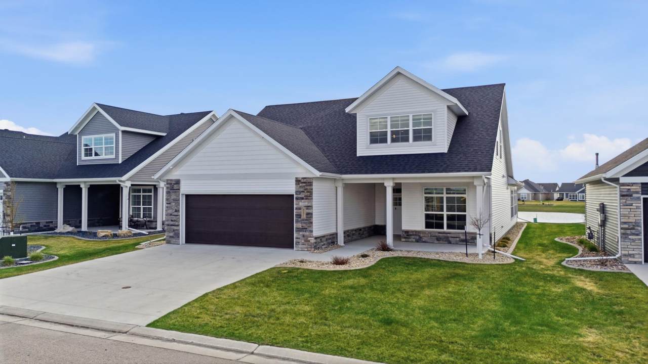 711 Rania Way - Photo 1
