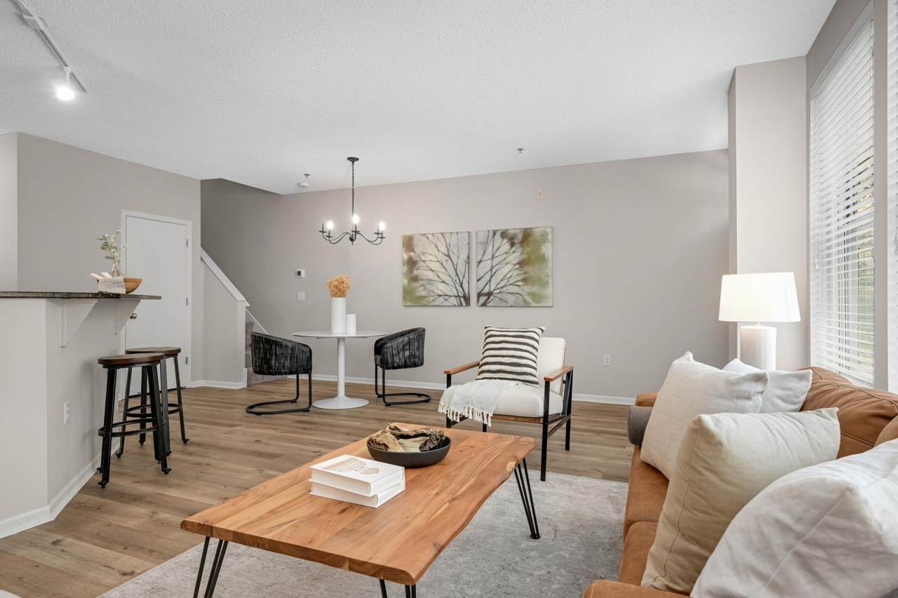 680 2nd Street - Photo 1