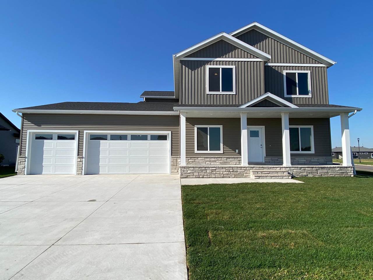 110 19th Street - Photo 1