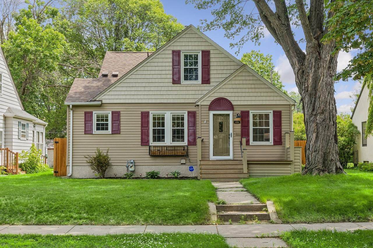 4136 Abbott Avenue - Photo 1