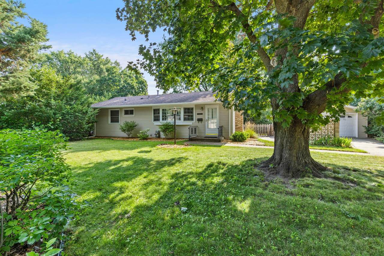 10433 Washburn Avenue - Photo 1