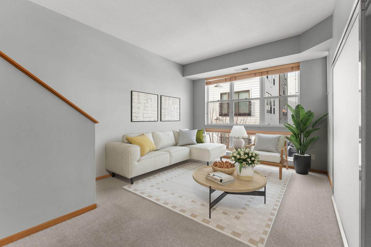 2650 University Avenue - Photo 1