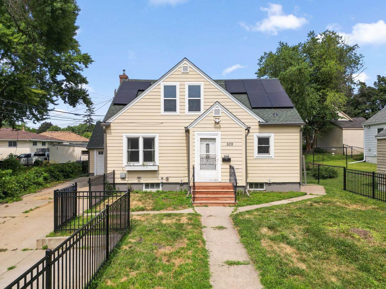 509 1st Street - Photo 1