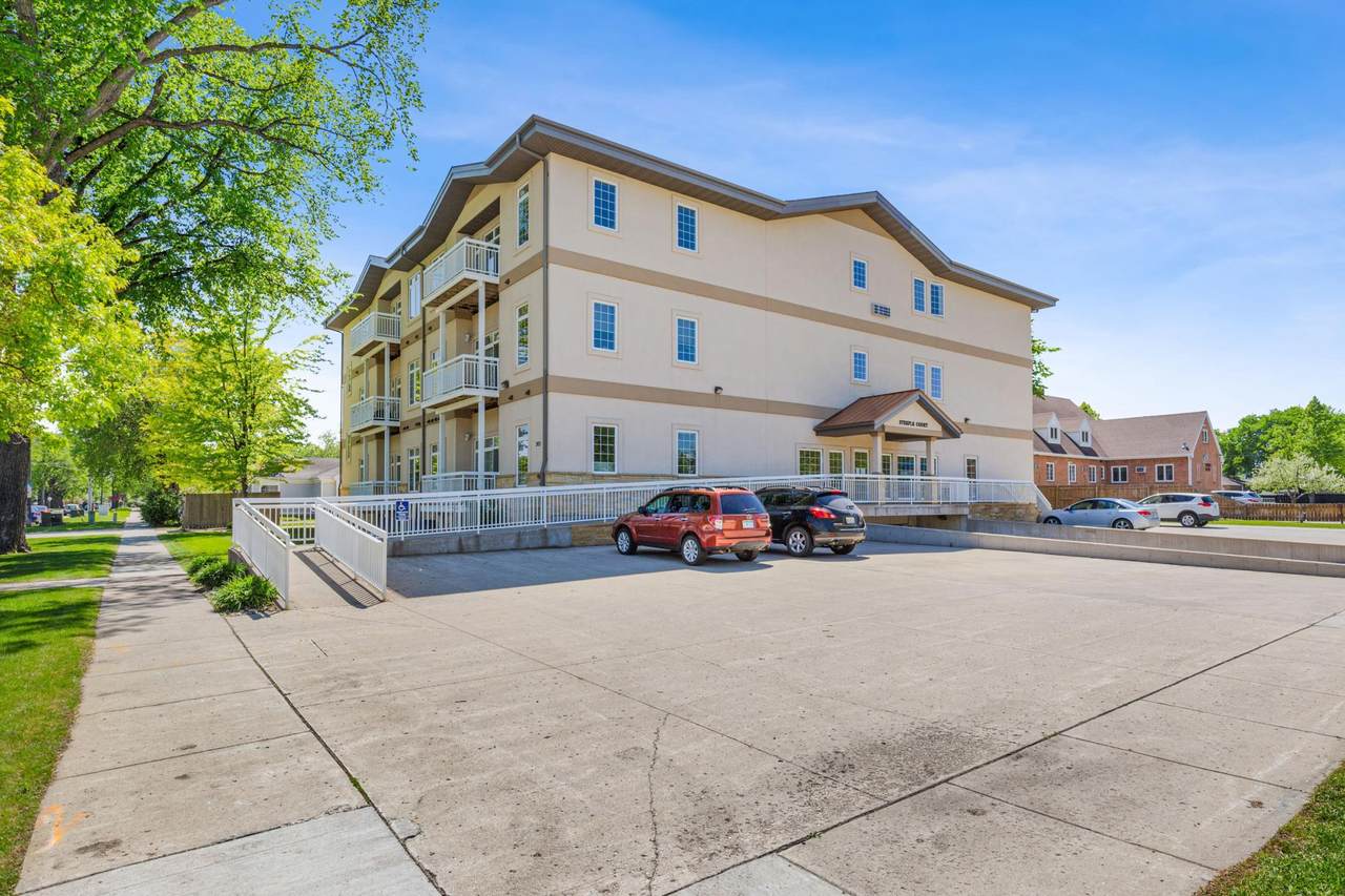 203 6th Street - Photo 1