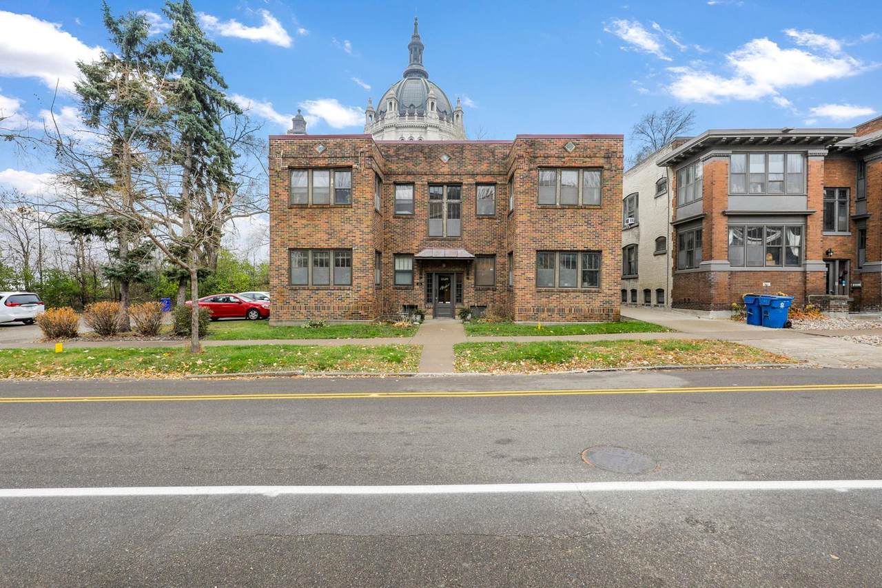 220 Marshall Avenue - Photo 1