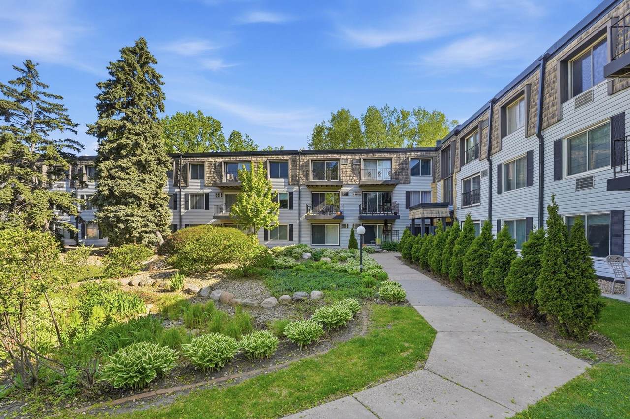 183 Little Canada Road - Photo 1