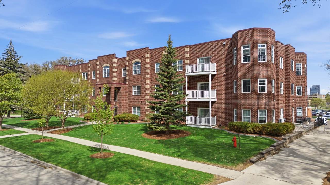 385 7th Avenue - Photo 1