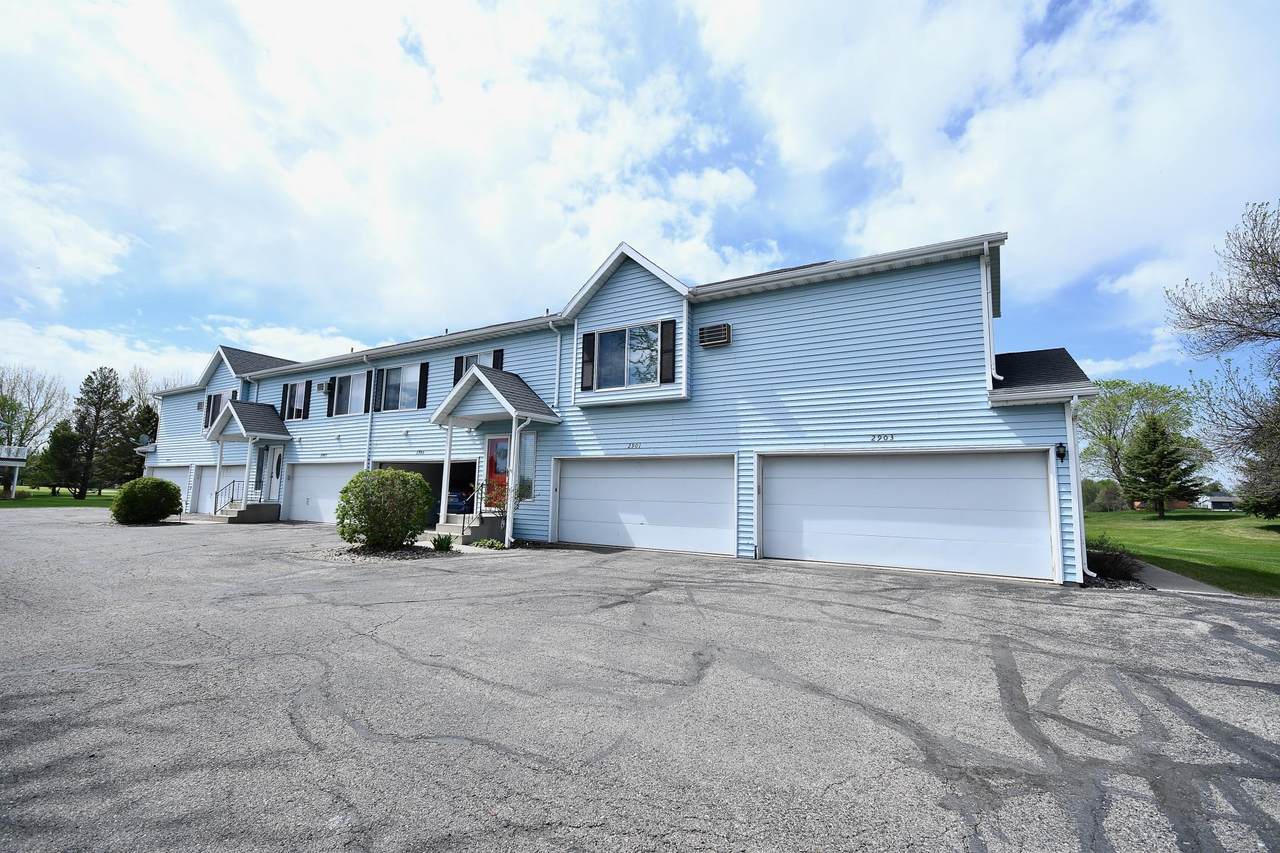 2901 32nd Street - Photo 1