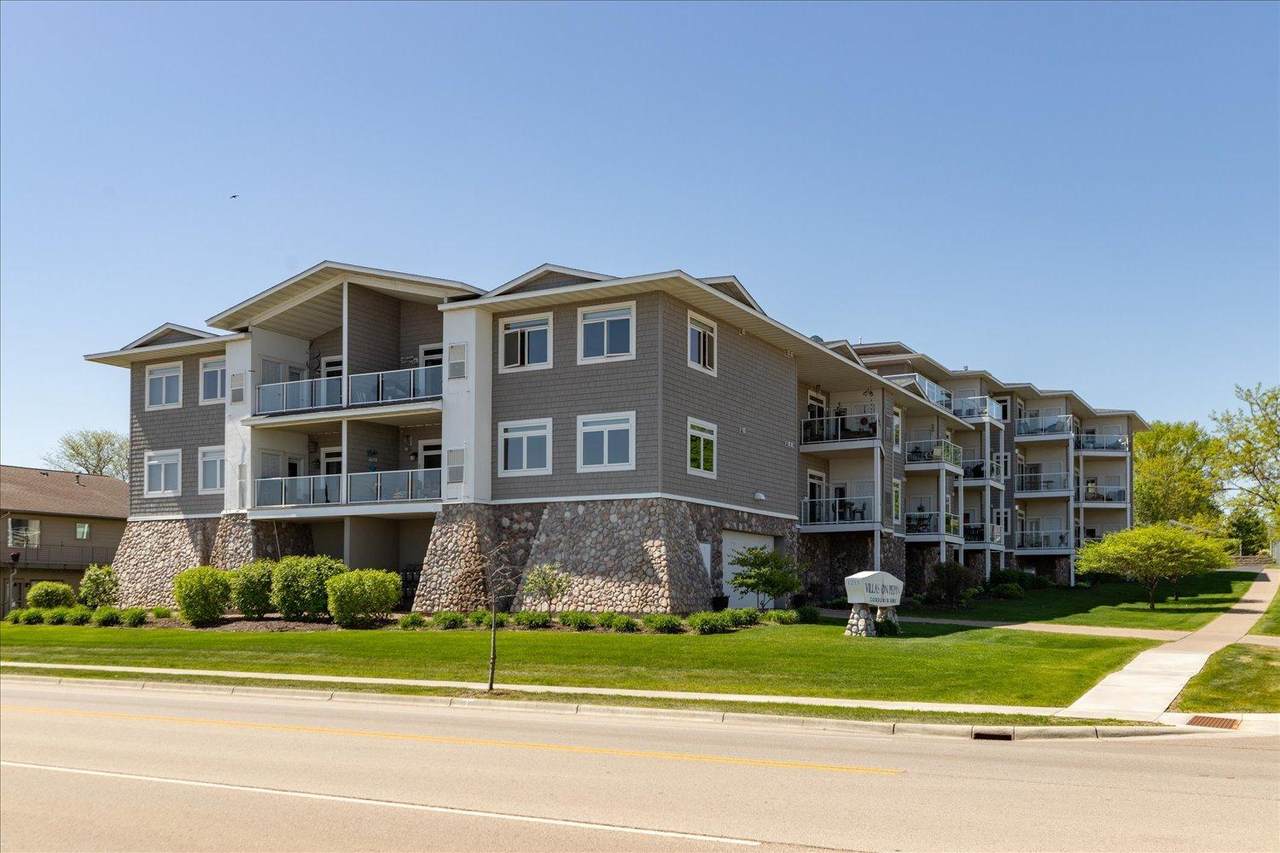 1215 Lakeshore Drive - Photo 1