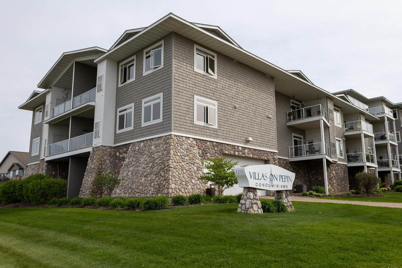 1215 Lakeshore Drive - Photo 1