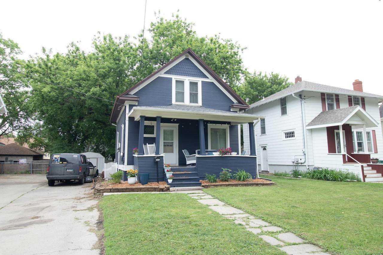 1035 12th Street - Photo 1