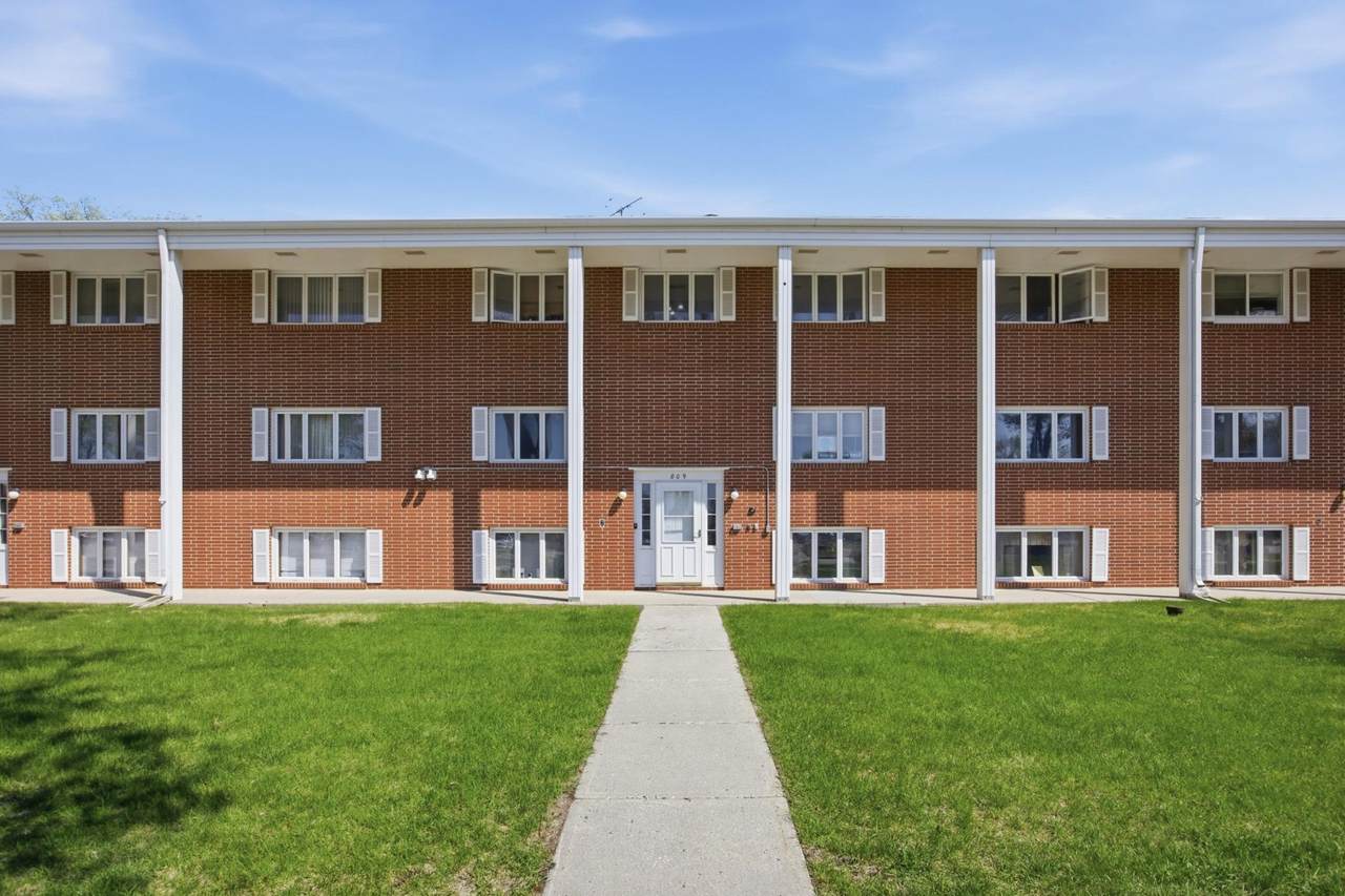 809 6th Avenue - Photo 1