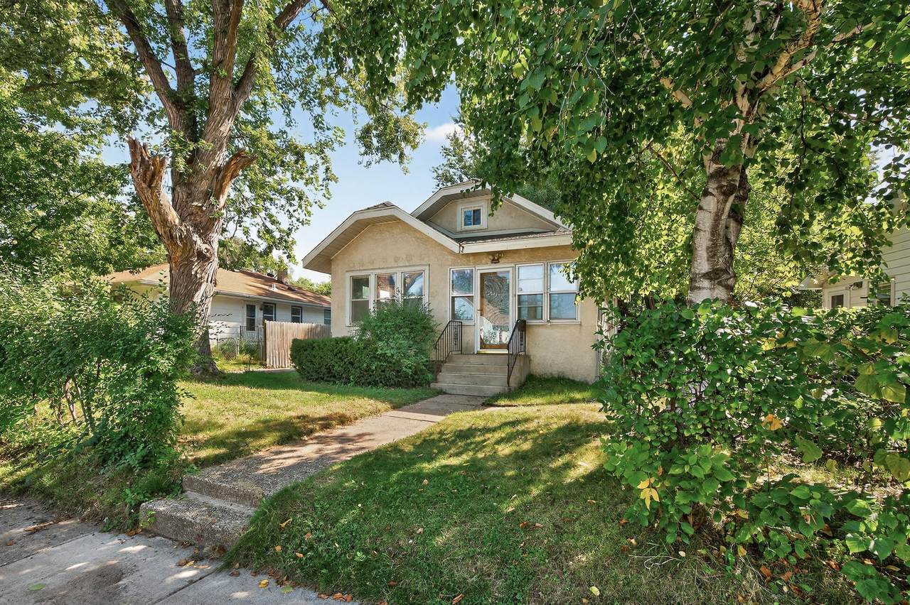 834 Iroquois Avenue - Photo 1