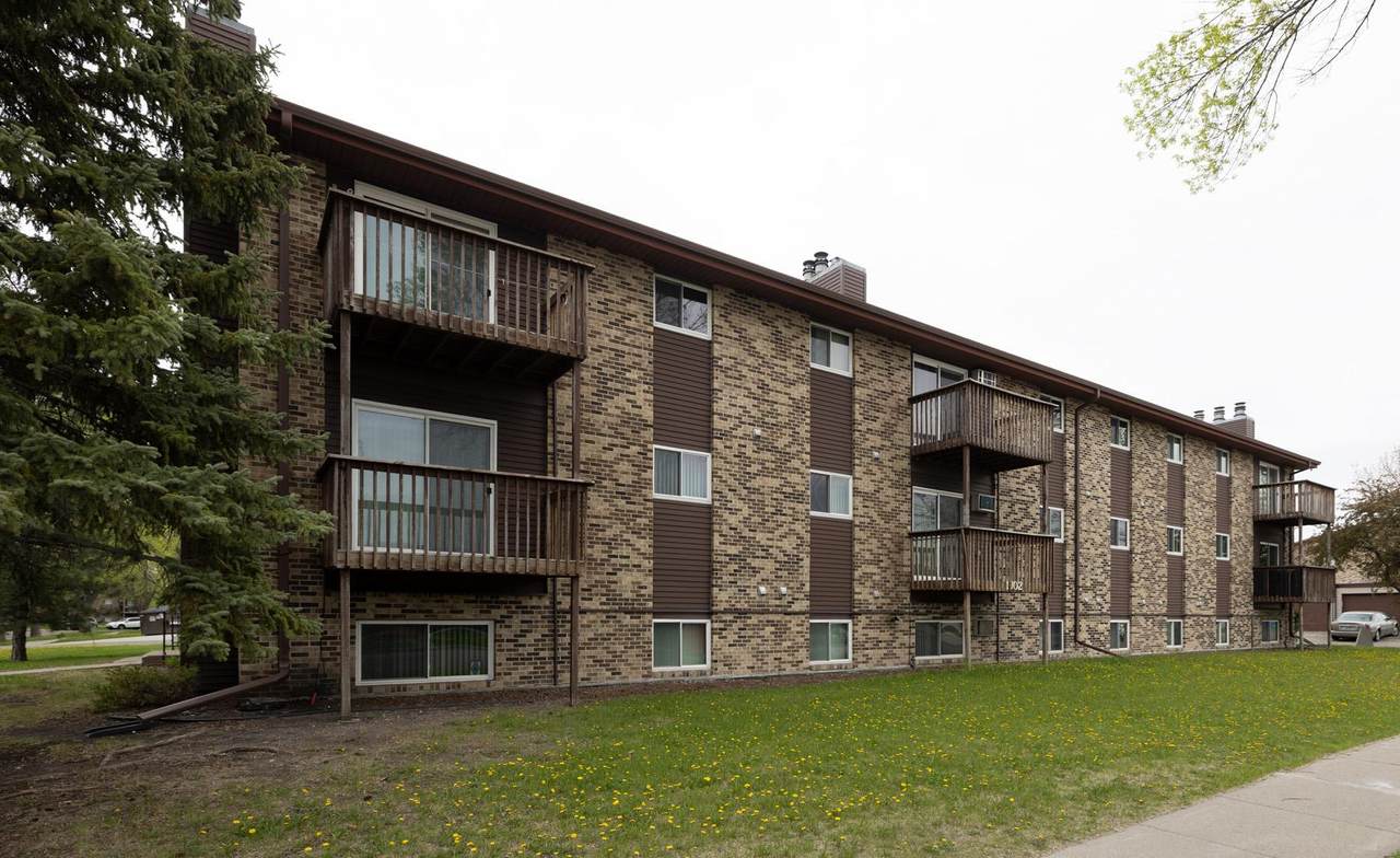 1102 23rd Street - Photo 1