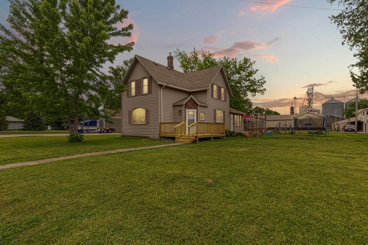 321 Ash Avenue - Photo 1
