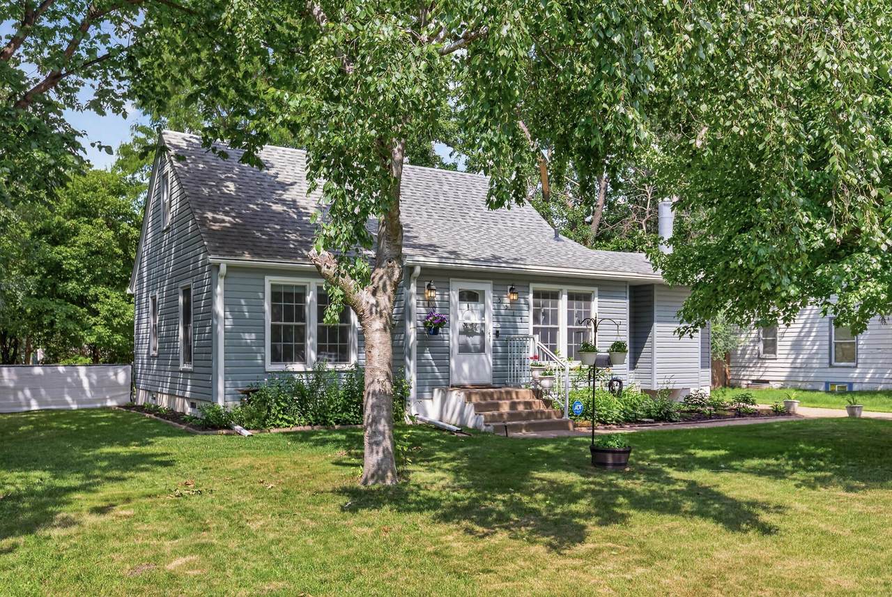 5517 James Avenue - Photo 1